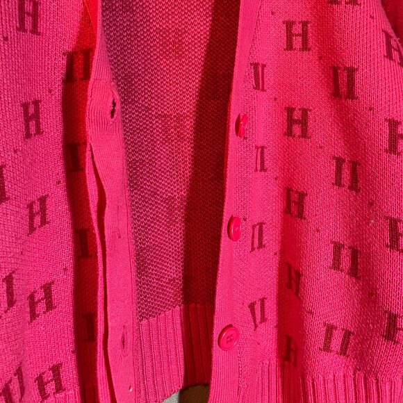 11 Honore hidden button cuffed sleeve v-neck sweater - Picture 3 of 9